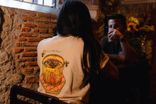 Cargar imagen en el visor de la galería, Playera La Reina
